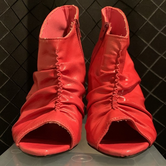 QUPID Women’s Pink Open Toed Ankle Bootie Heels - Picture 9 of 16